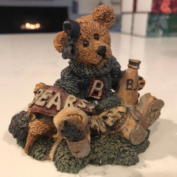 Boyds Bears & Friends Resin Figurine Style # 2268 Bailey...the Cheerleader Vtg - Picture 2 of 5